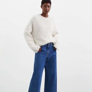 Soft Goat O Neck Cashmere Sweater